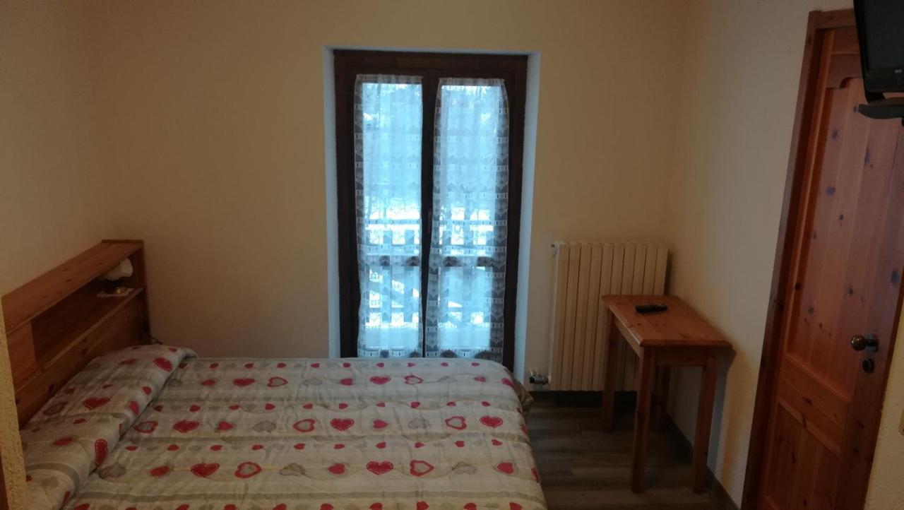Affittacamere Entreves La Thuile Bagian luar foto