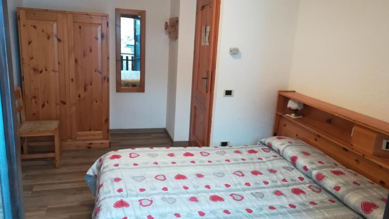 Affittacamere Entreves La Thuile Bagian luar foto