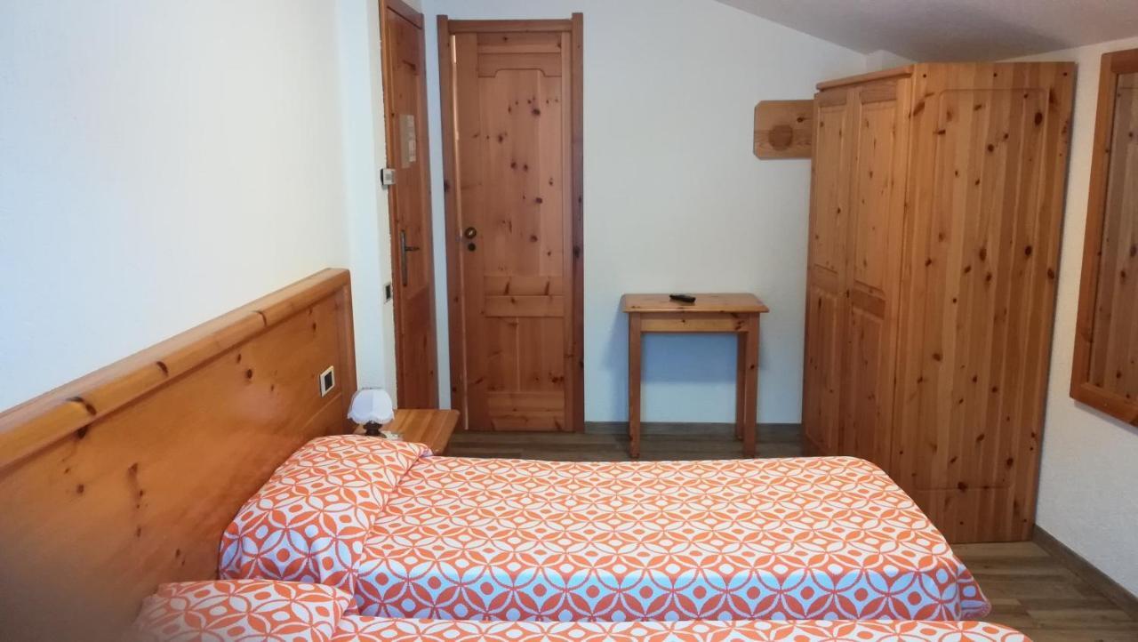 Affittacamere Entreves La Thuile Bagian luar foto